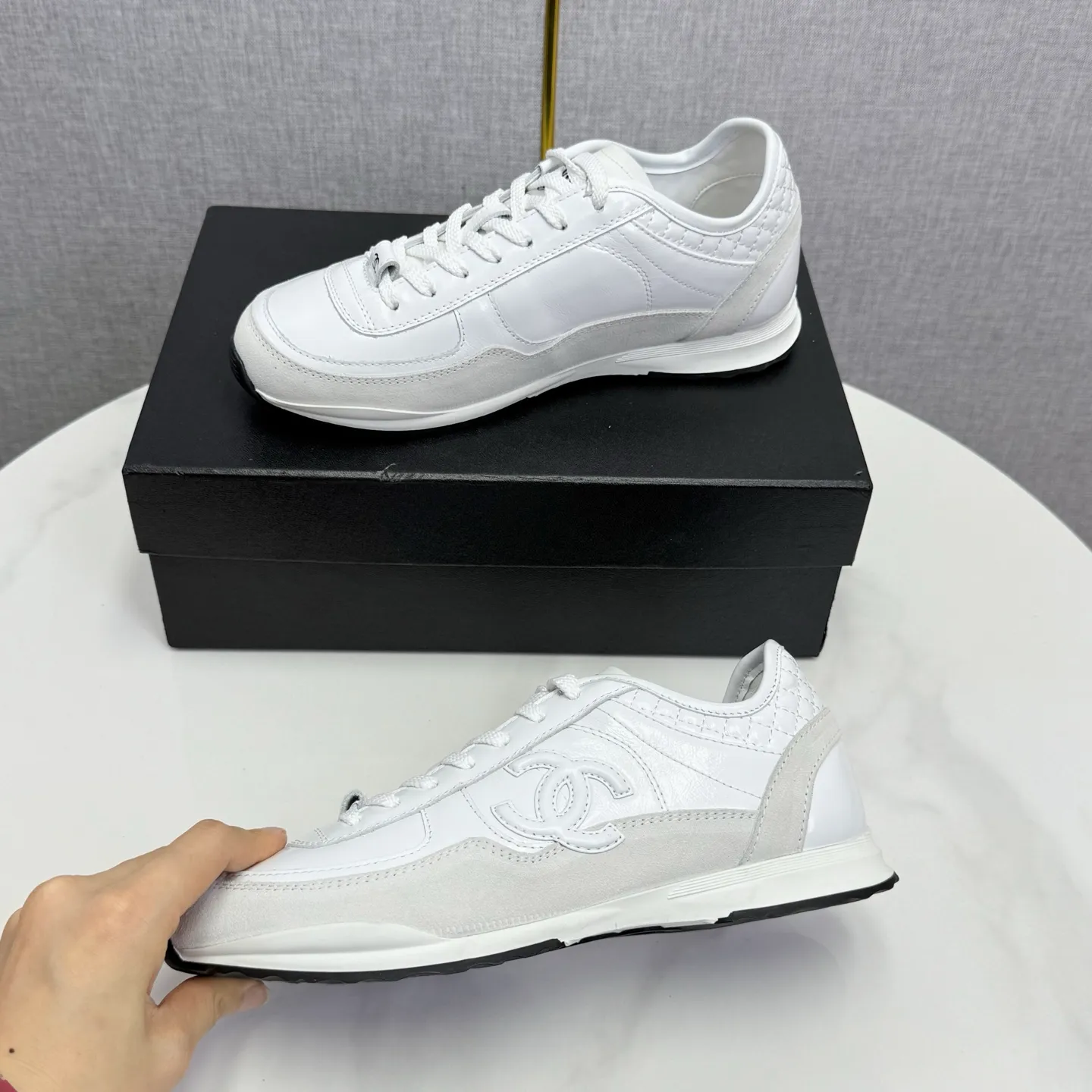 👟👟Ex-factory price 560👟👟Chanel Panda Shoes! 2025 counter's top casual sports shoes. This classic design; the upper is electro-embroidered with a variety of techniques; the outsole is fashionable and sporty; the unusual inclusion of a variety of color matching elements... The diversified mix and match is very good-looking and versatile, and can be used for leisure, fashion, sports, and outdoor... ꫛꫀꪝ Go➫ Materials: ❶Upper made of: original imported first-layer silk cowhide + original waterproof cloth + original first-layer cowhide ❷Inner lining: Original Yangli+wang ❸ Outsole based on: Original TPU combination outsole Counter boutique packaging complete set for women 35–41